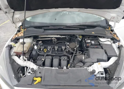 2015 Ford Focus S z USA, uszkodzony, nr VIN 1FADP3E21FL362568